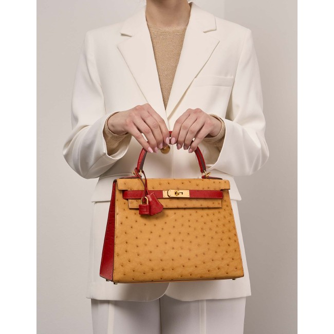 Kelly 28 Ostrich Gold / Rouge Vif